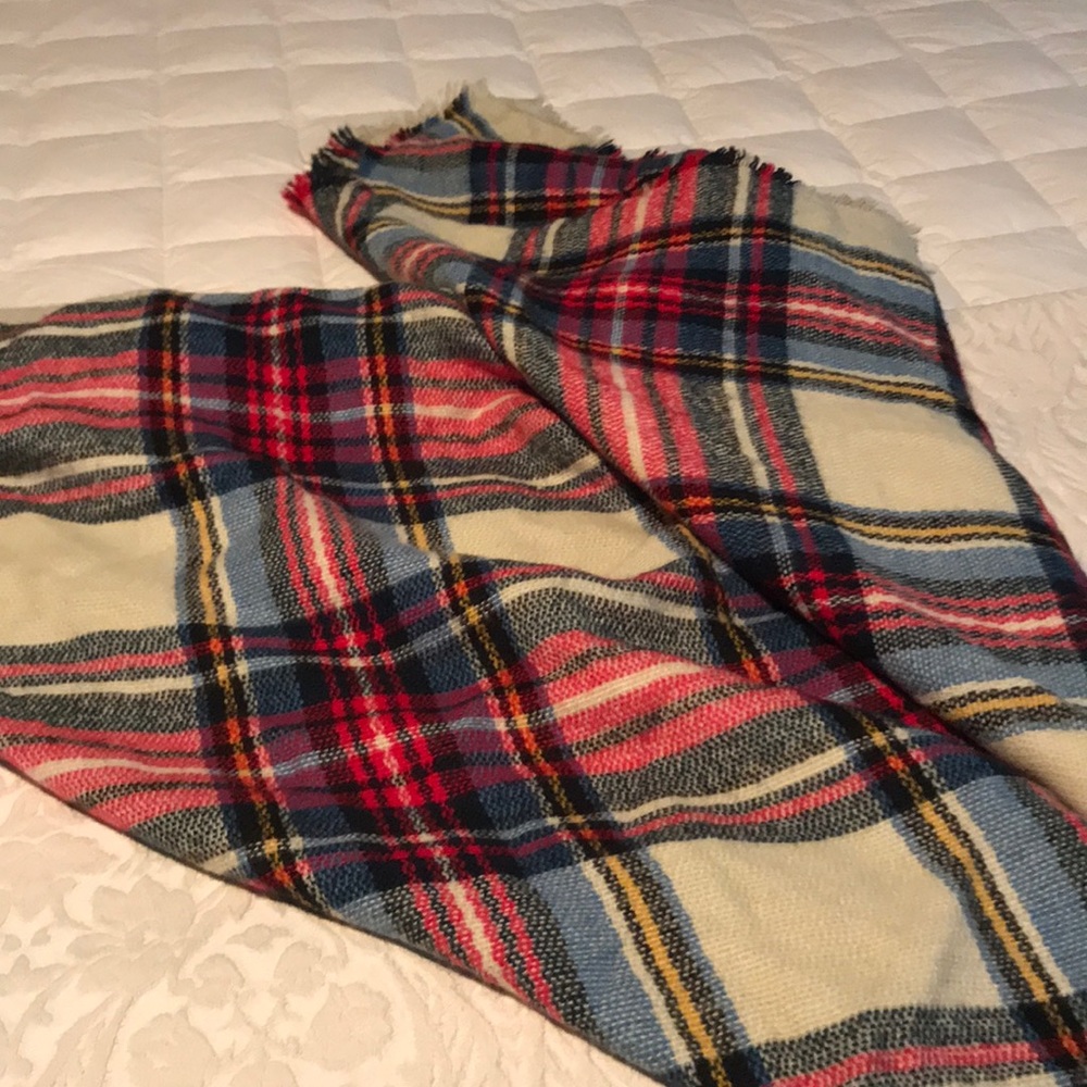 Oversized square scarf